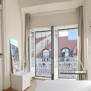 https://room-atalaia-ideal-for-single.hotels-lisbon-portugal.com