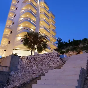 Sky Way Skk Luxury , Sarandë Albanië